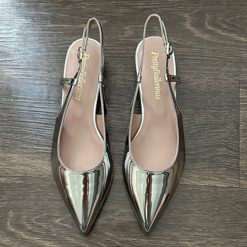 Pretty Ballerinas Metallic Silver Slingback Flats